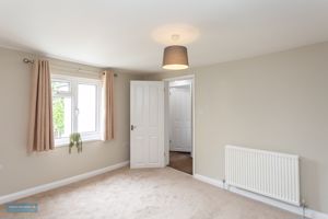 Bedroom- click for photo gallery